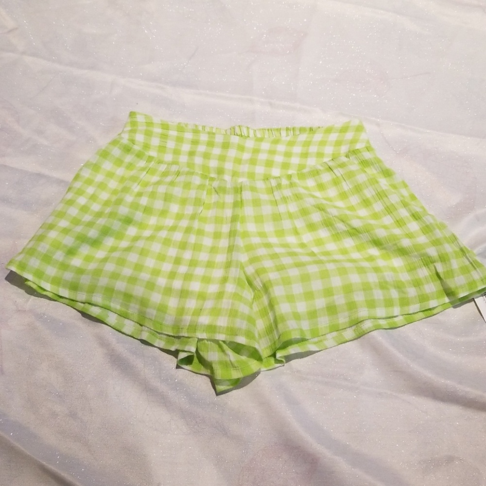 NWT Green Gingham Shorts Small